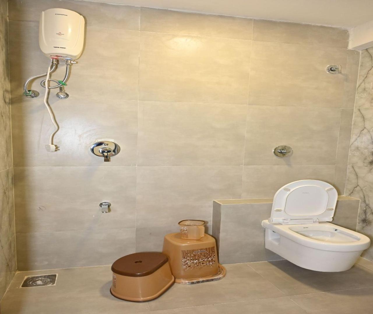 Hotel Avadh Palace, Subhash Bridge, Rto Circle, Ahmedabad Eksteriør bilde